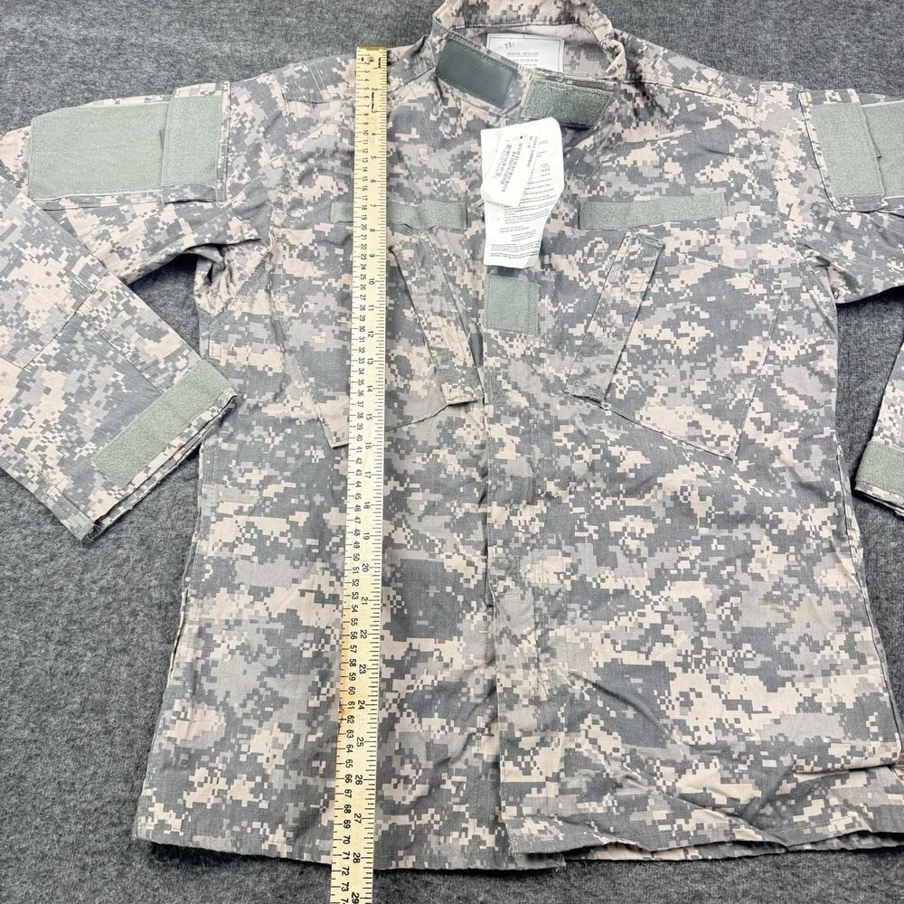 Army Combat Uniform Flame Resistant Coat Medium Reg UCP Digital Camouflage NEW